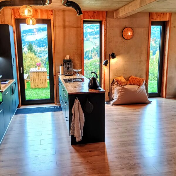 Obývací prostor s kuchyní 